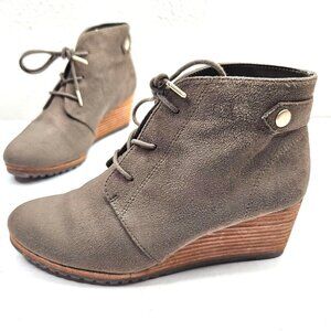 Dr. Scholl's Wedge Boots Sz 6 Faux Suede Minimalist Comfort Lace Up Ankle Bootie